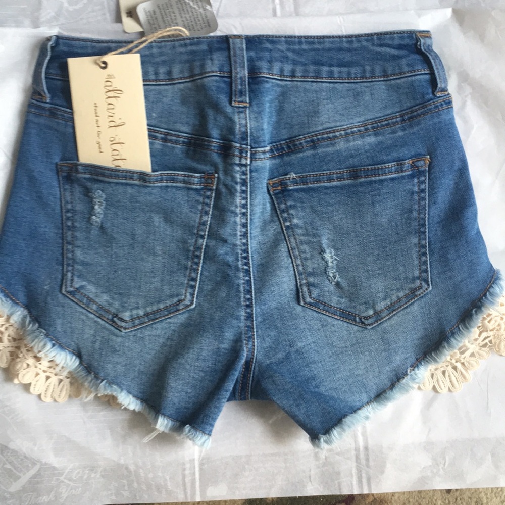 Altar’d State Heartland High waisted shorts - Picture 2 of 7